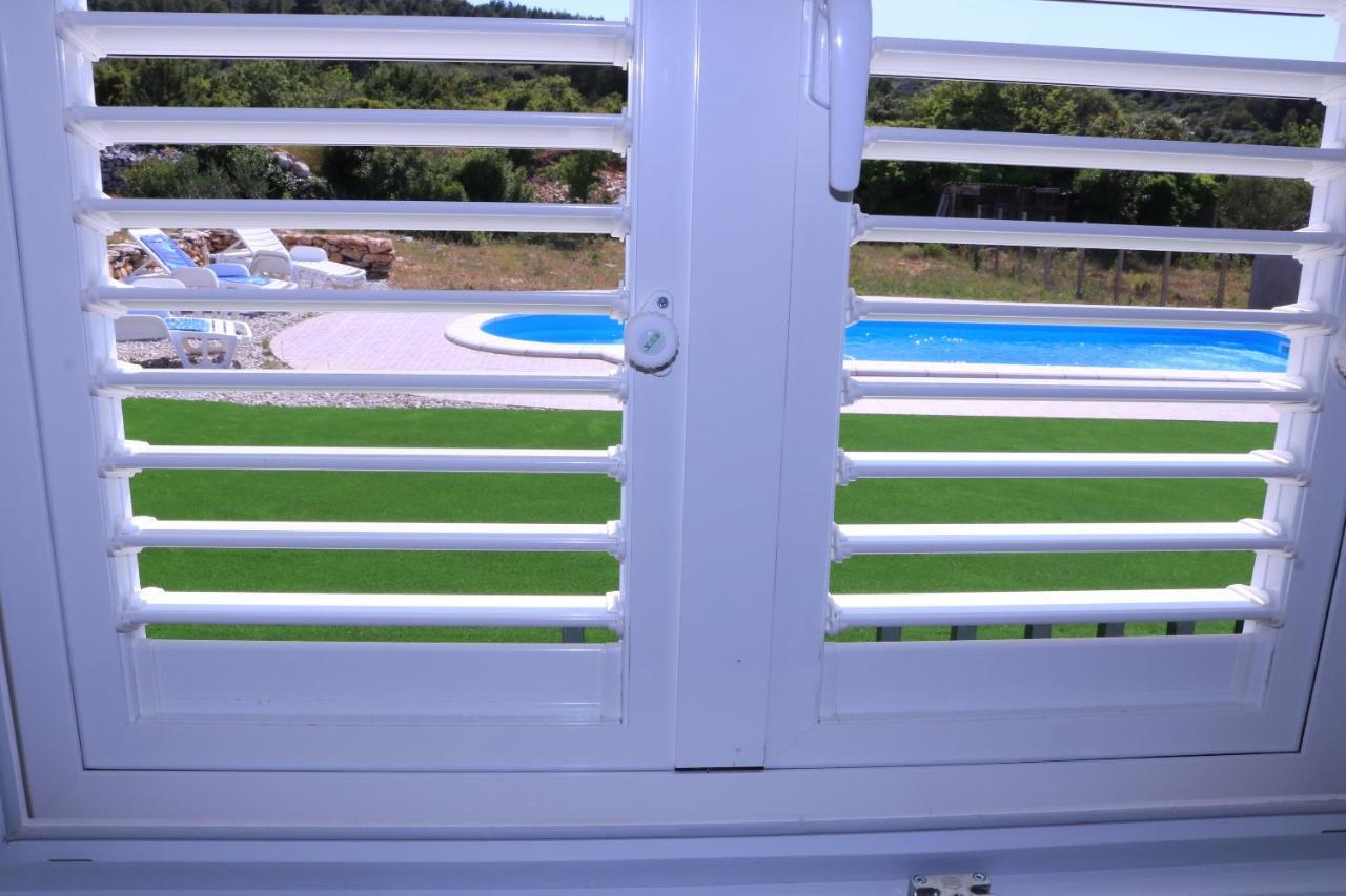 Nane Garden House With Heated Pool Vila Mirce Exterior foto